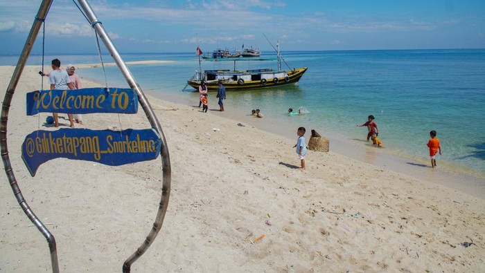 1746400185150-wisata-pulau-gili-ketapang-di-kabupaten-probolinggo-1746342261671_169