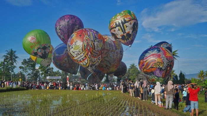 1747069915730-festival-balon-ngawen-meriahkan-perayaan-waisak-1747023359364_169