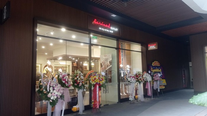 1750094367072-cabang-baru-sarinah-di-jakarta-premium-outlets-1749713752597_169