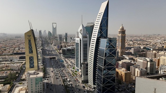 1750483346236-menelusuri-riyadh-kilau-metropolitan-di-tengah-gurun-arab-1750418024466_169