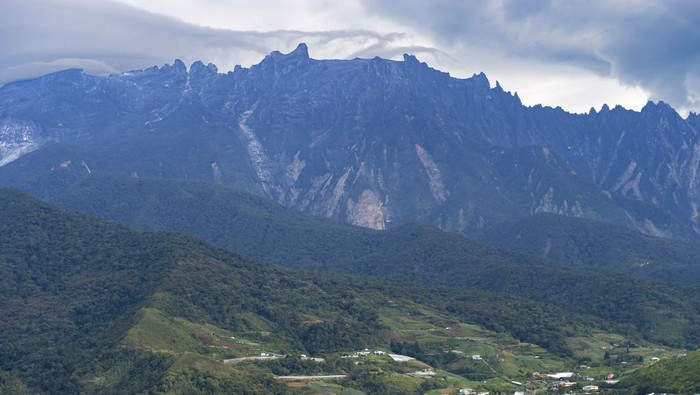 1751087840526-gunung-kinabalu-1751028916089_169
