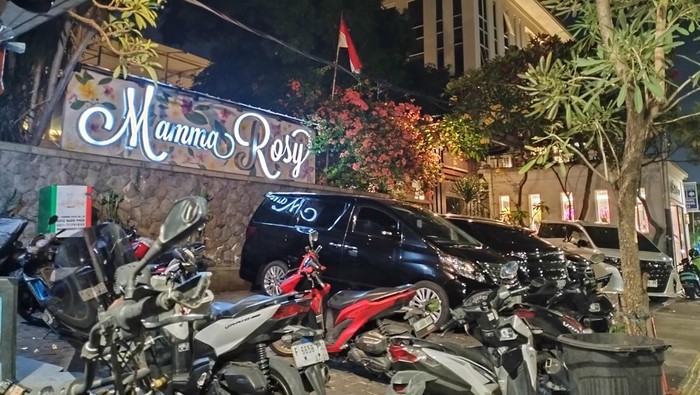 1760766454790-kawasan-kemang-jaksel-1760742347572_169