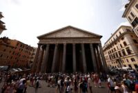 1761479180410-wisata-ke-pantheon-roma-tak-lagi-gratis_169