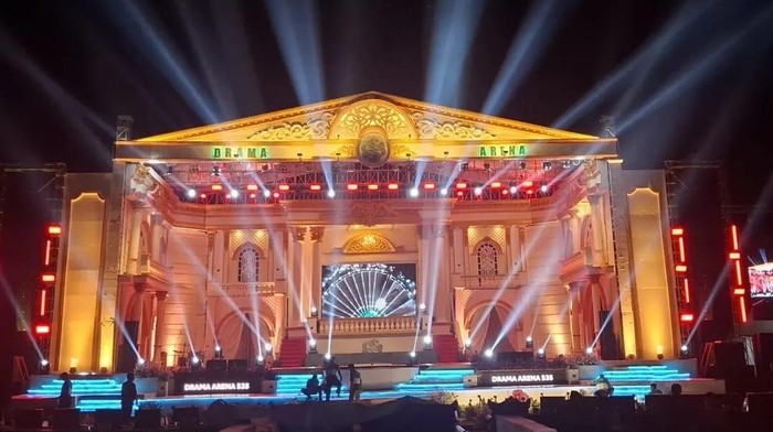 1761760311417-panggung-gembira-di-hari-santri-1761733502481_169