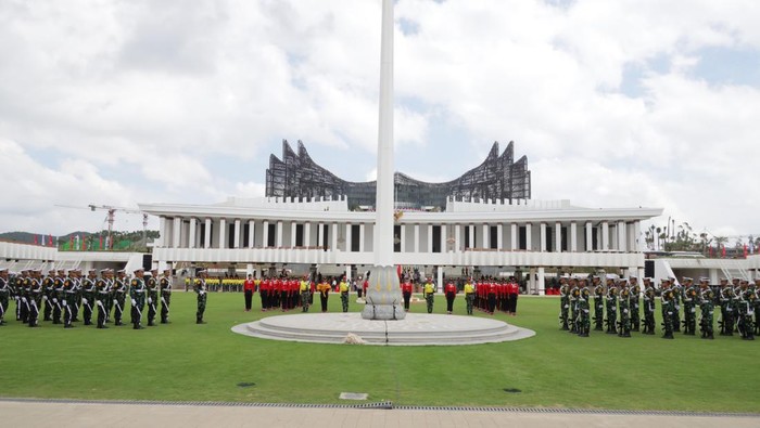 1761911707084-proses-latihan-gabungan-paskibraka-nasional-2024-di-istana-garuda-ikn-9_169