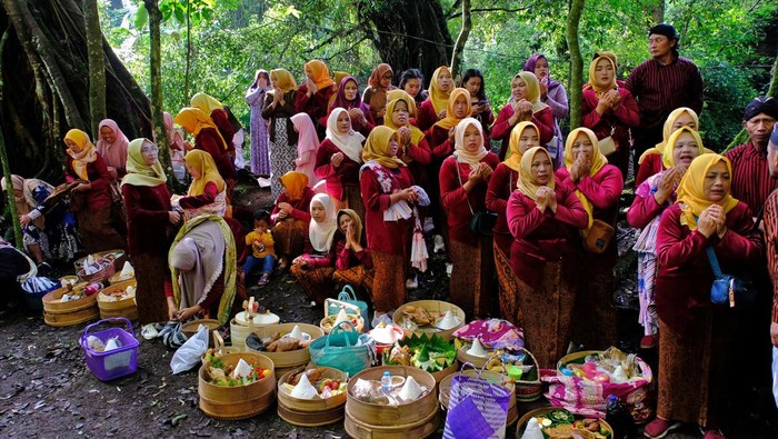 1761933320121-merti-desa-di-lembah-sindoro-sumbing-1761898455435_169