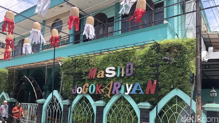 1762257415356-ramadan-1740728849171_169