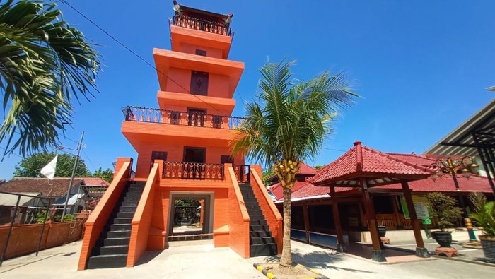 1762516511701-masjid-kuno-kuncen-madiun_169