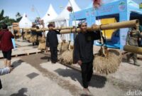 1762667451656-tradisi-seren-taun-sinar-resmi-meriahkan-wjf-2025-1762663260293_169