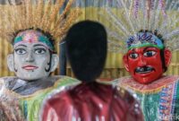 1763271912811-perajin-jagakarsa-jaga-tradisi-betawi-lewat-ondel-ondel-1756202737206_169