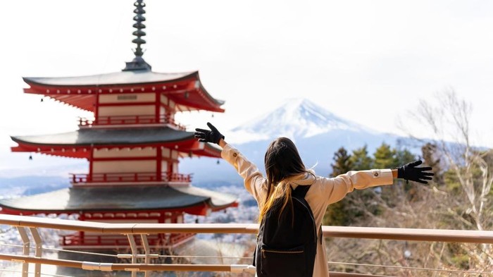 1764975916404-ilustrasi-liburan-di-jepang_169