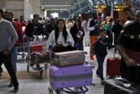 1765019252637-ilustrasi-bandara-internasional-indira-gandhi-di-new-delhi-india_169
