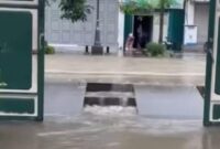 1765105694600-tjong-a-fie-mansion-terendam-banjir-1764483761676_169