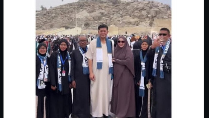 1765148700086-tangkapan-layar-bupati-aceh-tengah-umrah-di-tengah-banjir-yang-terjadi-di-aceh-istimewa-1764920735797_169