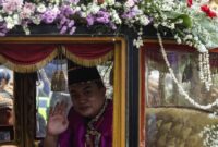 1765602394048-jumenengan-raja-solo-pb-xiv-1763196865731_169