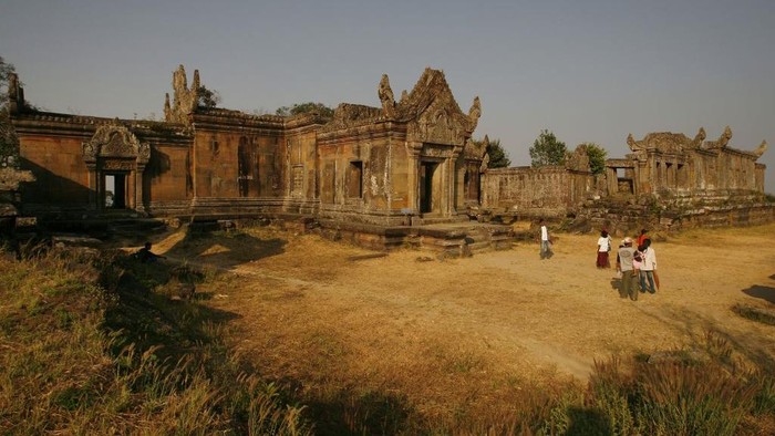 1765645566601-potret-kuil-preah-vihear-pangkal-konflik-kamboja-thailand-1753436058010_169