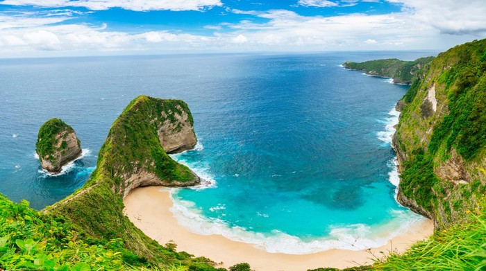 1765688844797-pantai-kelingking_169