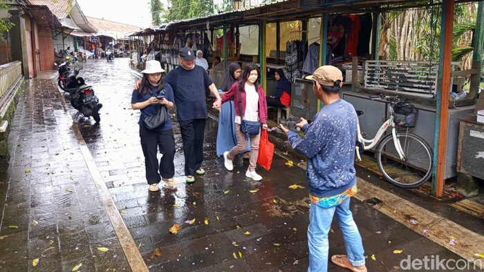 1765796803085-suasana-sepi-1765703342128_169