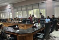 1765796819096-kubu-paku-buwono-xiv-mangkubumi-dan-paku-buwono-xiv-purbaya-bertemu-di-balai-kota-solo-senin-15122025-1765773172728_169