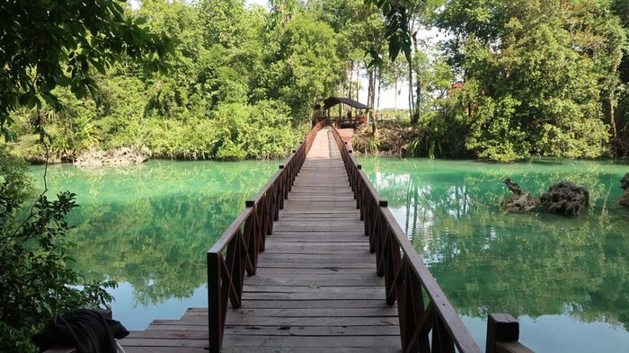 1765861704750-pulau-kakaban-berau-1765850007968_169