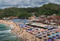 1765991391664-suasana-di-pantai-drini-gunungkidul-8_169