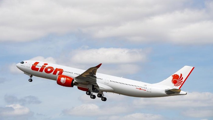 1766747197278-penerbangan-umroh-lion-air-4_169