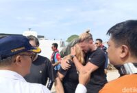 1767071274194-mar-martinez-ortuno-istri-pelatih-tim-b-wanita-los-che-valencia-cf-martin-carreras-fernando-ia-adalah-korban-selamat-kapal-wis-1766892785707_169