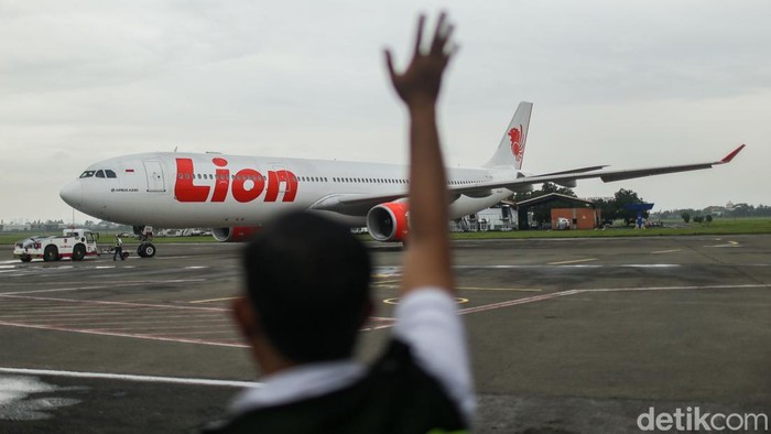 1767589709201-ribuan-taruna-ipdn-diterbangkan-lion-air-bantu-pemulihan-aceh-1767416750076_169