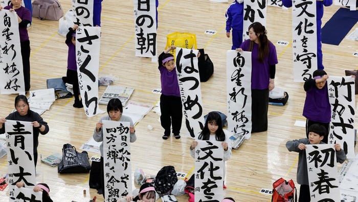 1767676121213-ribuan-peserta-ikuti-kontes-kaligrafi-tahun-baru-di-tokyo-1767591364343_169