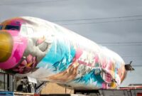 1767956909490-pesawat-yang-diduga-bekas-milik-pablo-escobar-disulap-menjadi-hotel-3_169