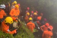 1769145009424-proses-evakuasi-jenazah-korban-pesawat-atr-42-500-1769082315622_169